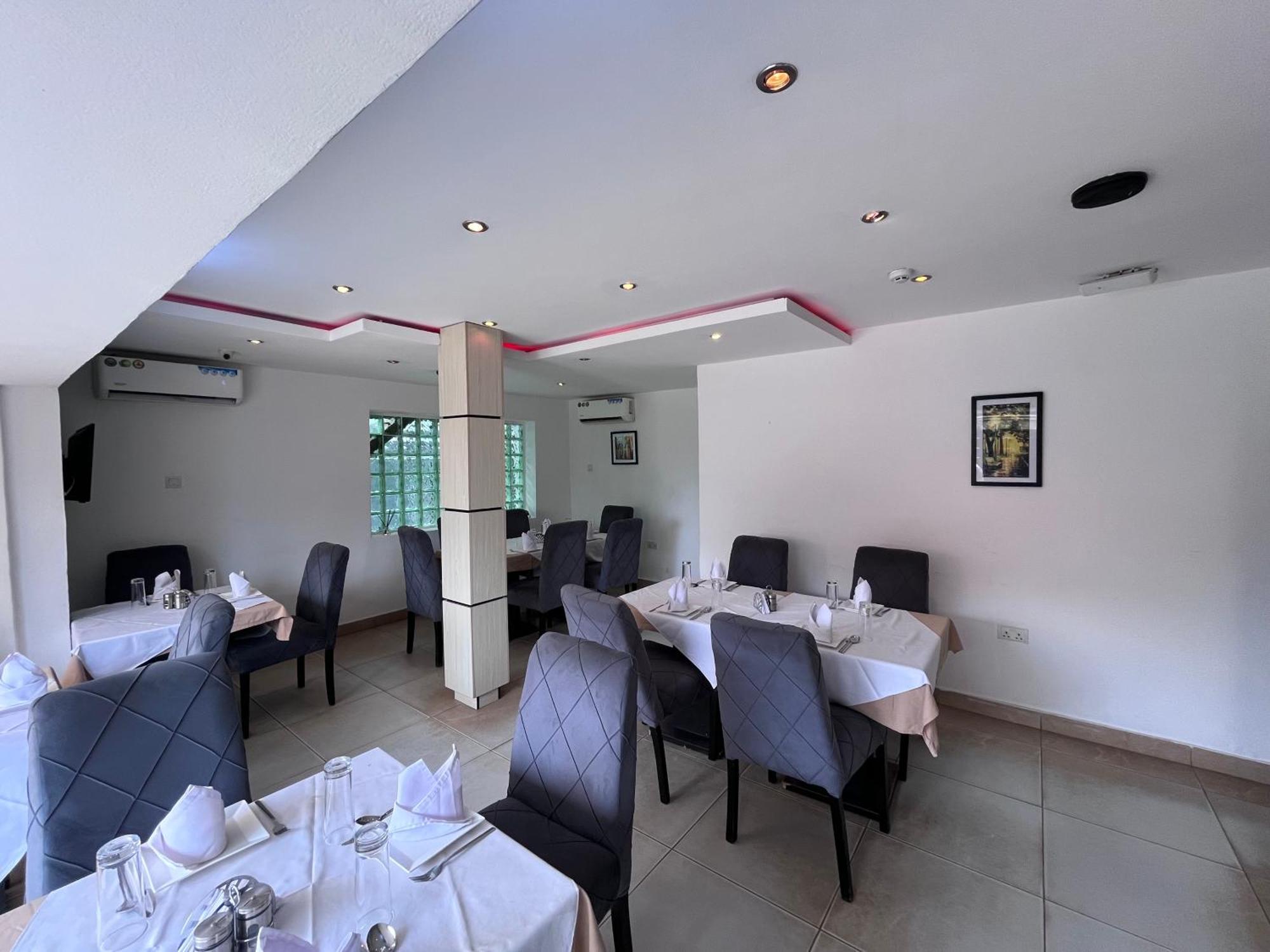 Blackwood Hotels Ikeja Bagian luar foto
