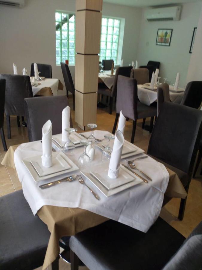 Blackwood Hotels Ikeja Bagian luar foto