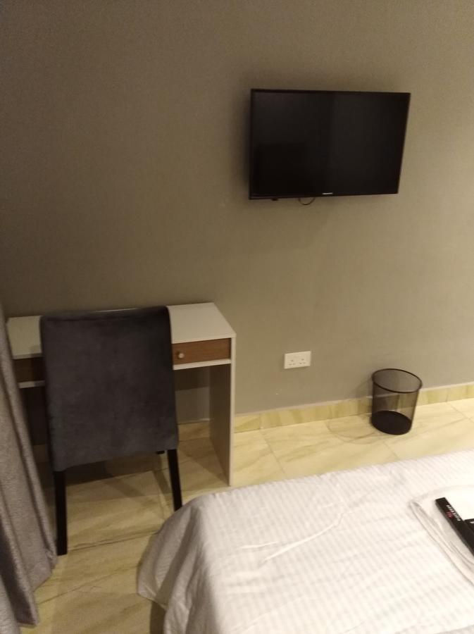 Blackwood Hotels Ikeja Bagian luar foto